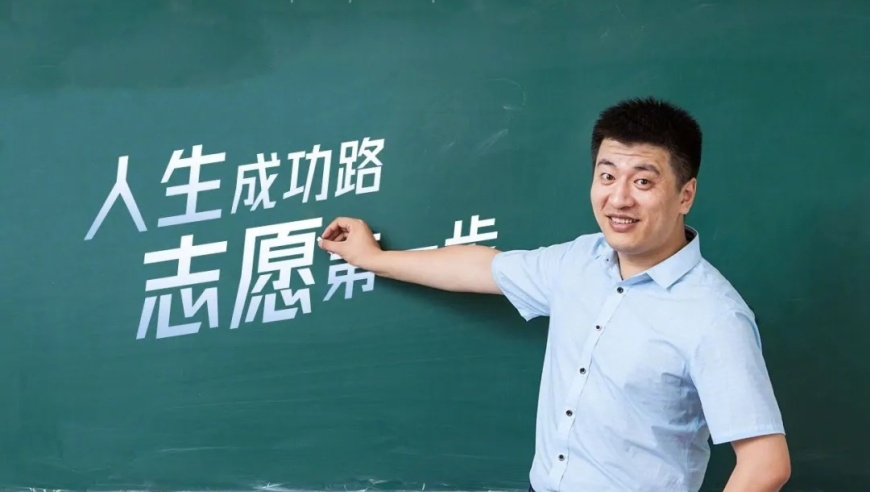 职业女哭灵人半个月连哭16场,香港本期开奖结果直播回放,精准解释落实的人生哲理_入门版V11.96