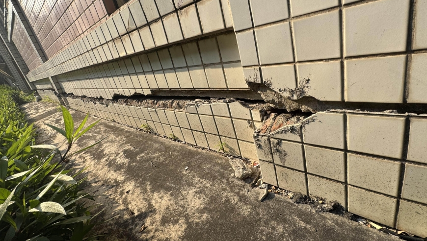 女子新婚遭家暴失明：在等伤残鉴定,澳门特码资料今晚开什么么,完美答案解释落实_手机版V9.34